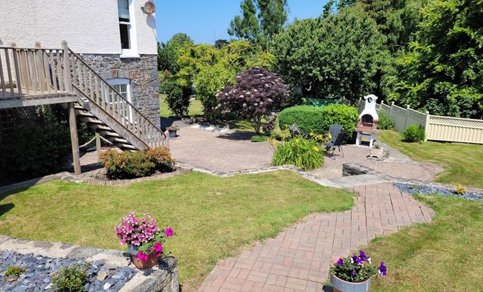 Llys Aeron Side Garden